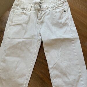 Tommy Bahama Bermuda shorts womens size 2 white walking shorts relaxed denim